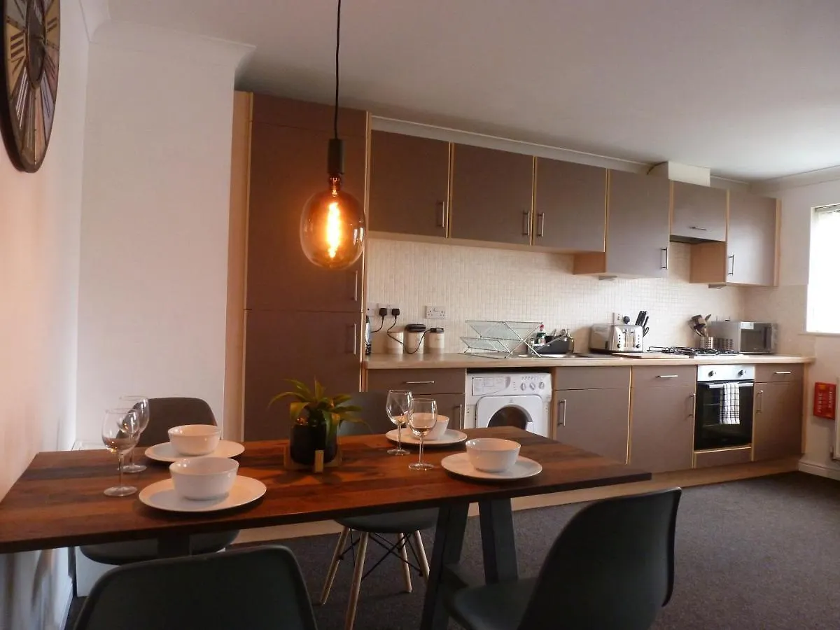 Sun Gardens Luxe 2 Bed 2 Bath Apartment Stockton-on-Tees 0*,  United Kingdom