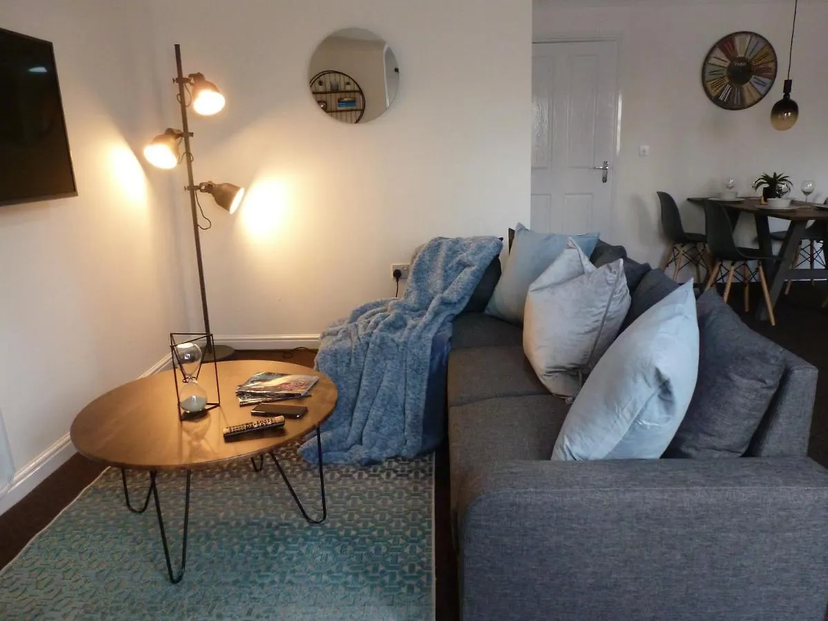 Sun Gardens Luxe 2 Bed 2 Bath Apartment Stockton-on-Tees