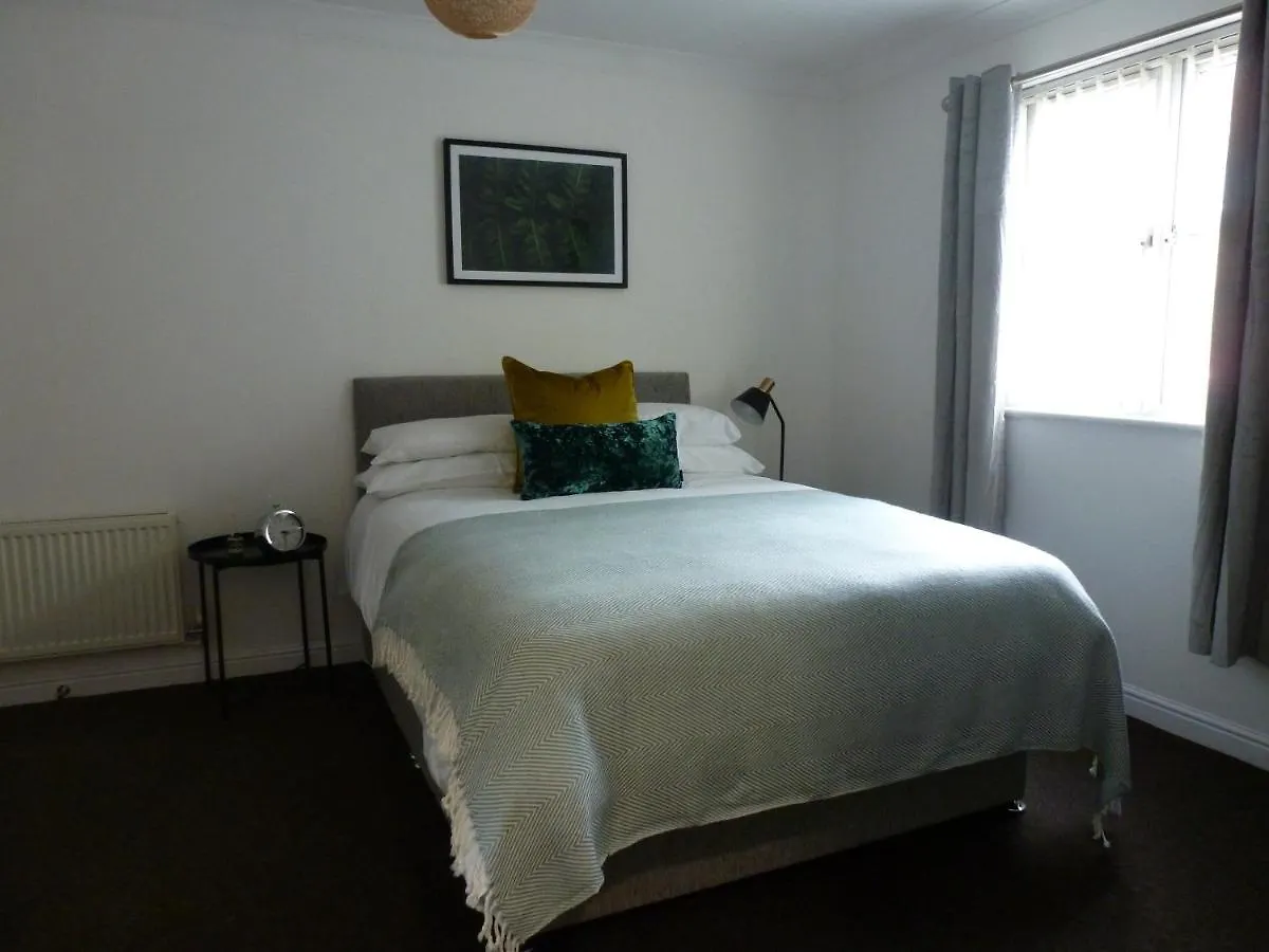 Sun Gardens Luxe 2 Bed 2 Bath Apartment Stockton-on-Tees