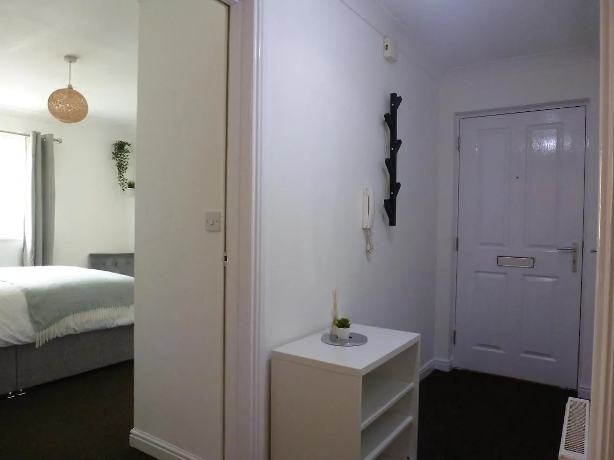 Sun Gardens Luxe 2 Bed 2 Bath Apartment Stockton-on-Tees